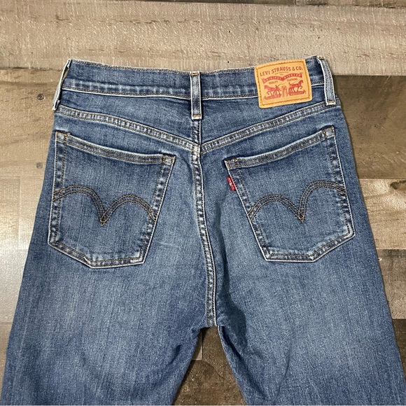 Levi's Wedgie Skinny Jeans Distressed Crop Ankle Length Women’s 27 Blue - Picture 7 of 12